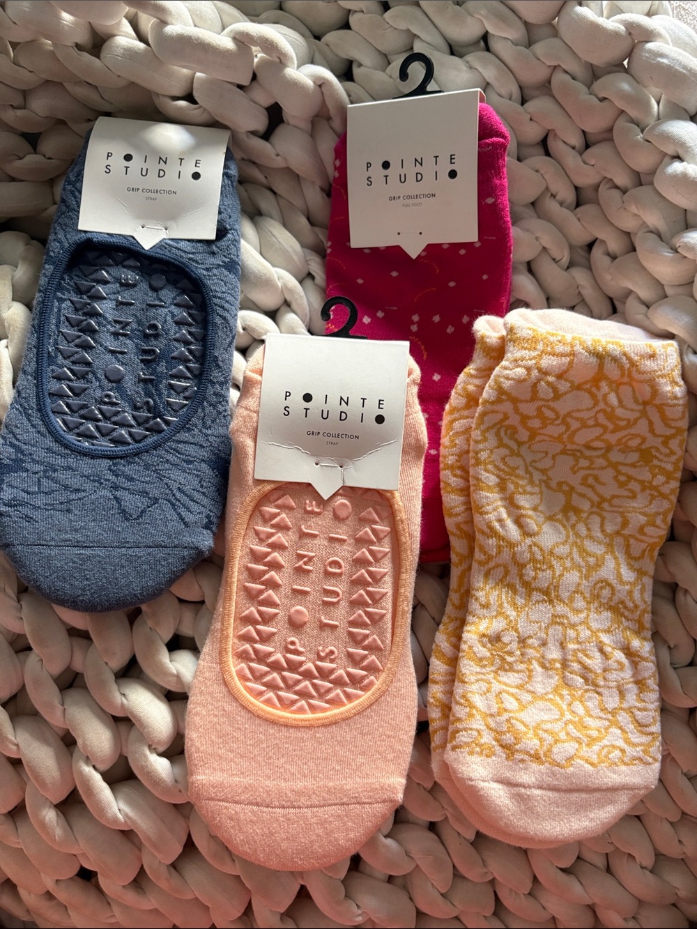 Pointe Studio Grip socks